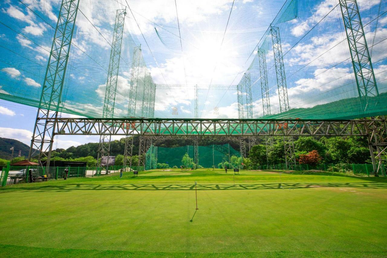 Bears Town Pocheon Exterior foto